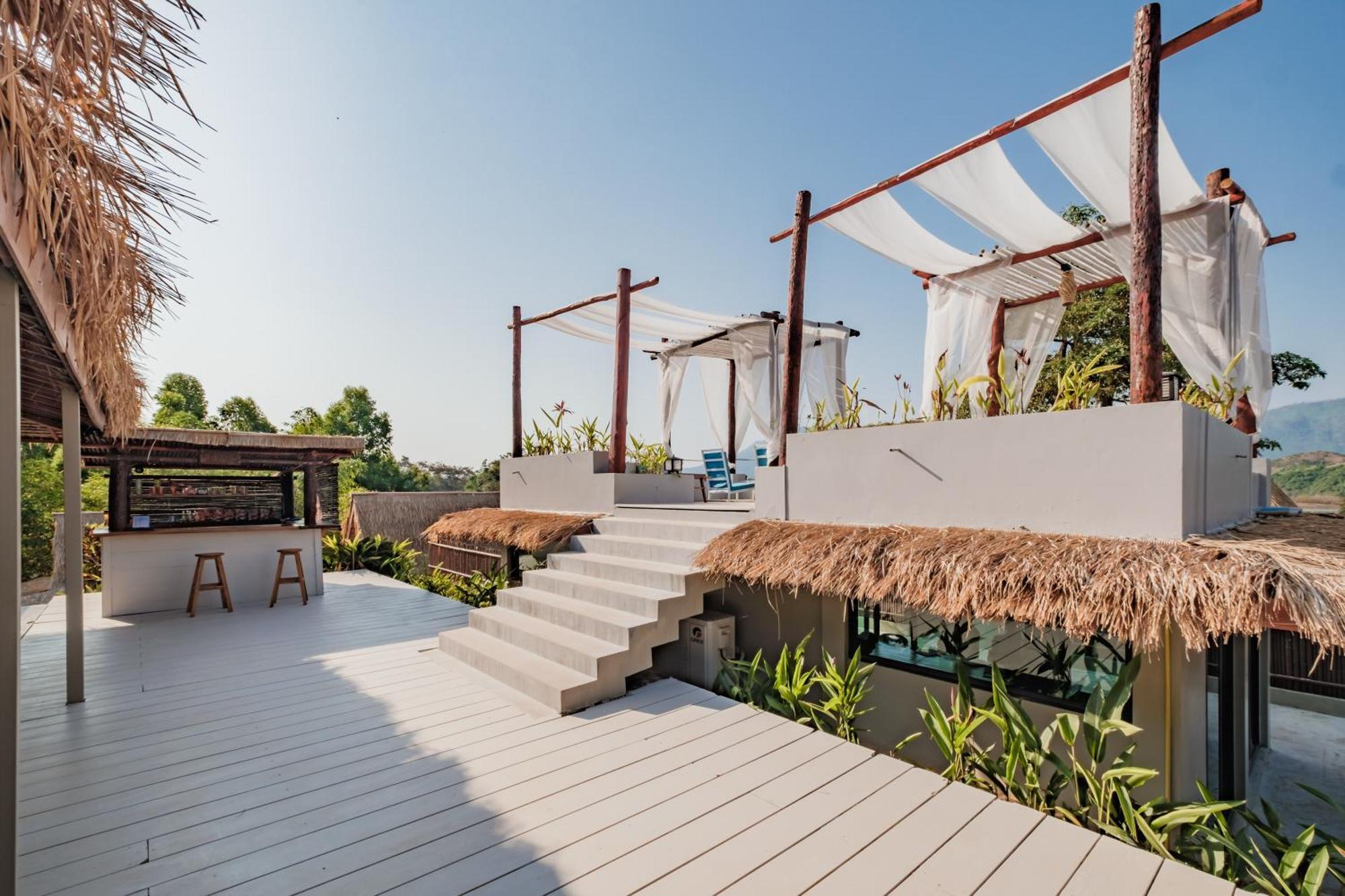 The Sanctuary Nam Ngum Beach Resort Vang Vieng Exterior photo